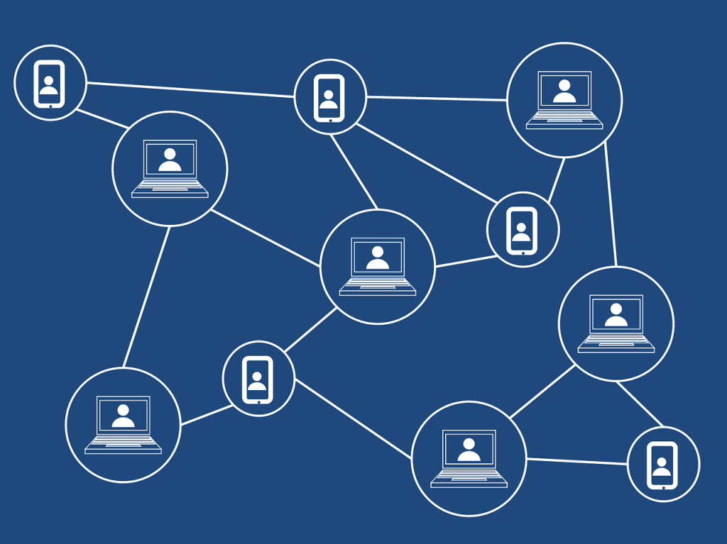 Navigating the Crypto Universe: Choosing Between Exchanges and Apps